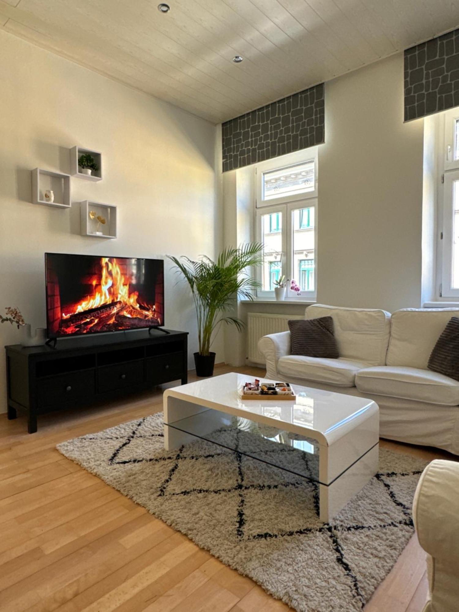 Charmante Zentral Gelegene Apartment *